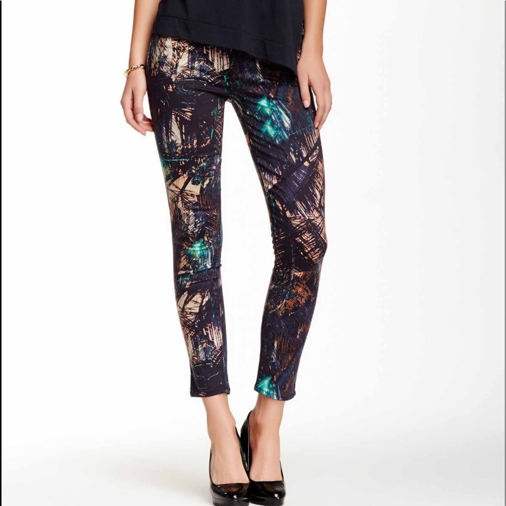 New! Genetic Denim Solace Crop Skinny Jean!